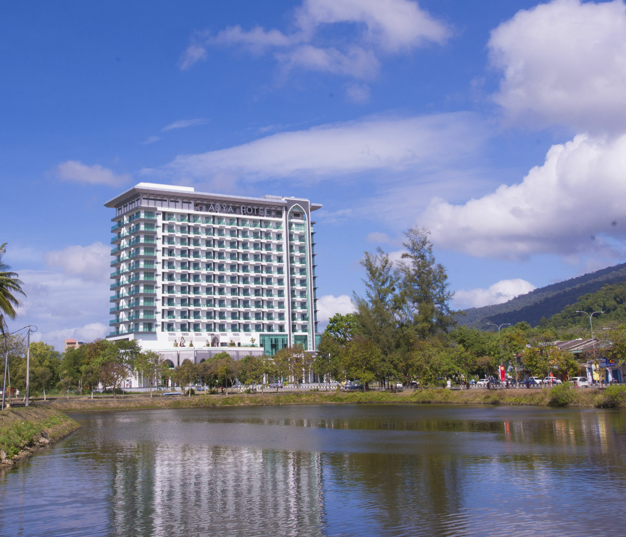 Adya Hotel Langkawi Куах Экстерьер фото